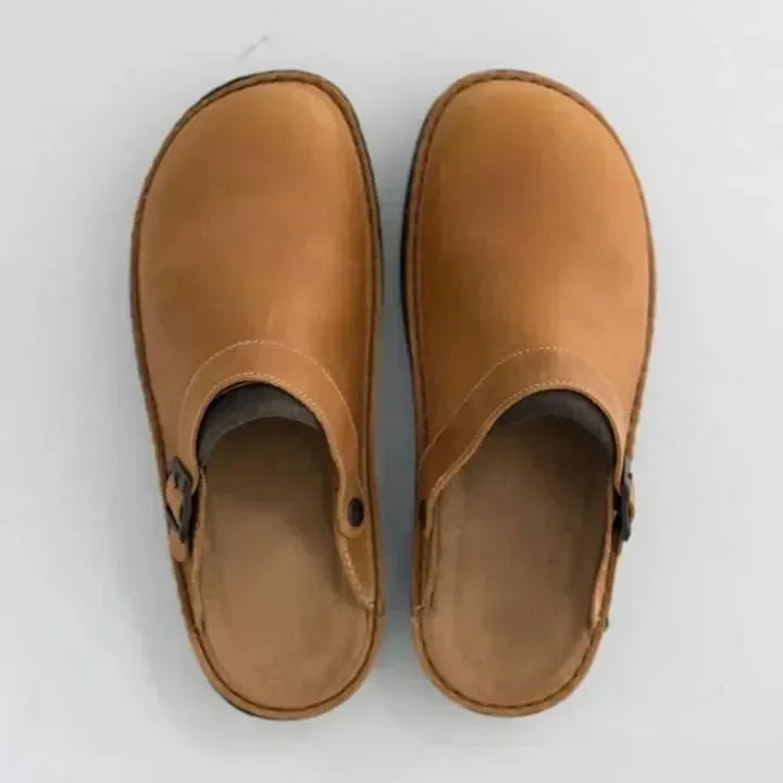 Comfortable & Stylish Men's Clogs with Treaded Sole – Lennart