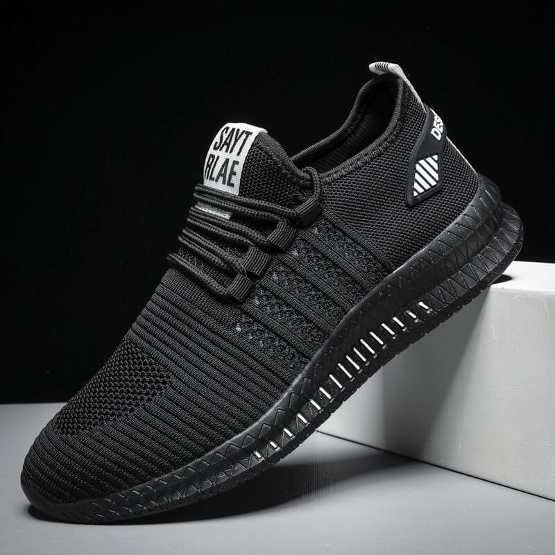 Men’s Athletic Shoes with Knitted Mesh Upper