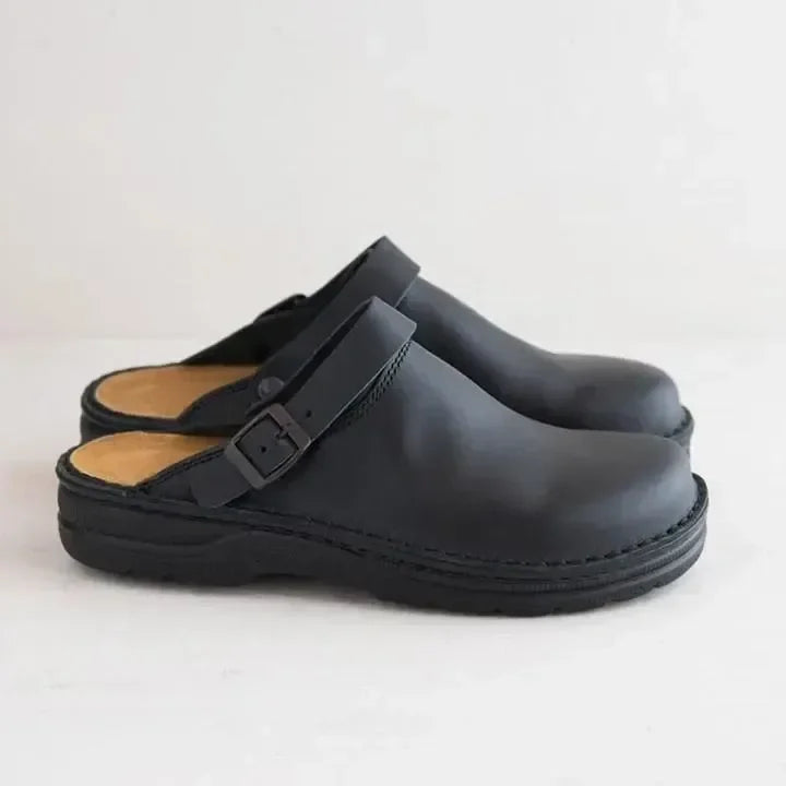 Comfortable & Stylish Men's Clogs with Treaded Sole – Lennart