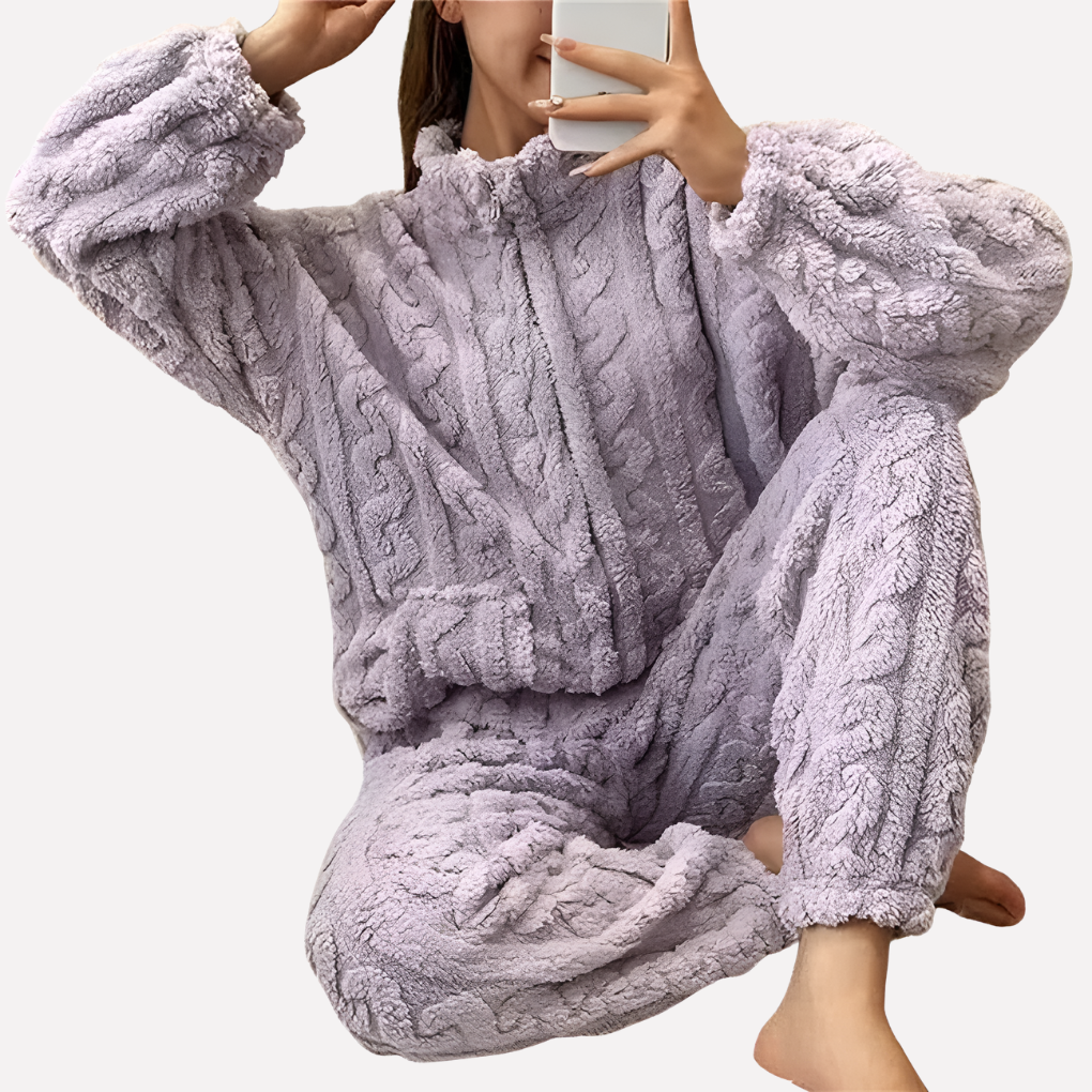 Women’s Cozy Fleece Pajama Set