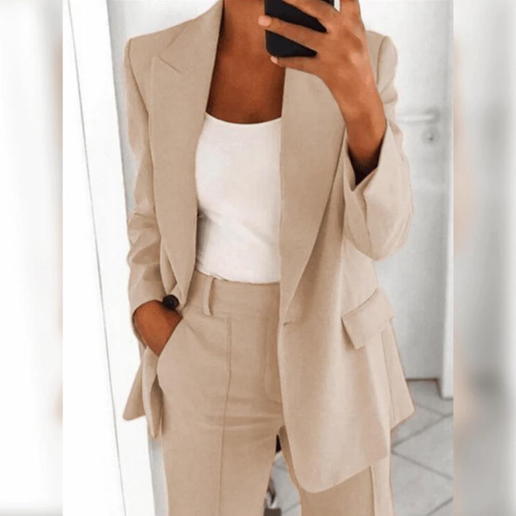 Elegant 2-Piece Women’s Suit Set – Polished Pair for Formal Looks