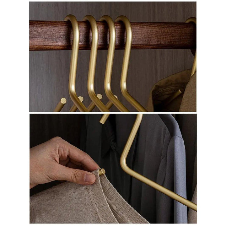 Luxe Non-Slip Clothes Hangers – Closura