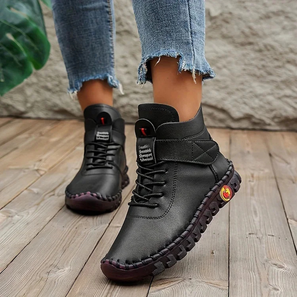 Women’s Hiking Boots