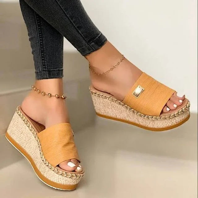 Cushioned Women's Sandals - Ravina
