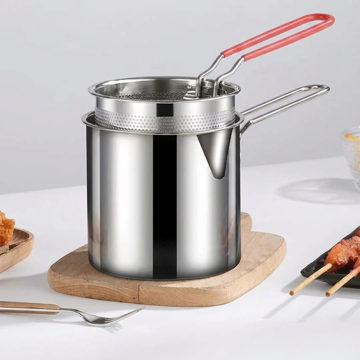1200ML Oil Fryer Pot with Convenient Strainer