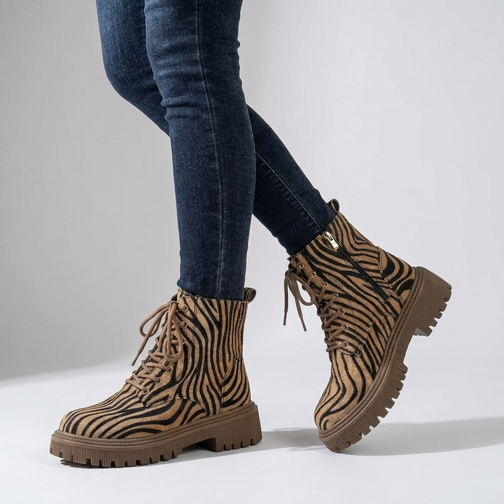 Stylish Women’s Ankle-Height Leopard Print Boots