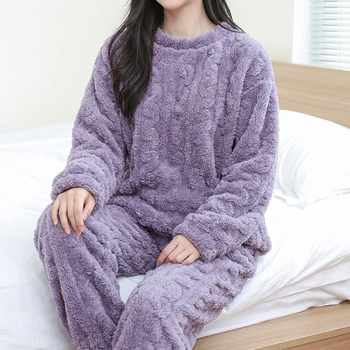 Women’s Cozy Fleece Pajama Set