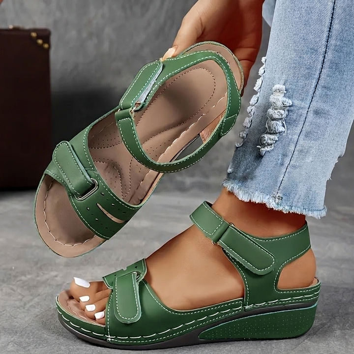 Women’s Thick Bottom Strap Sandals