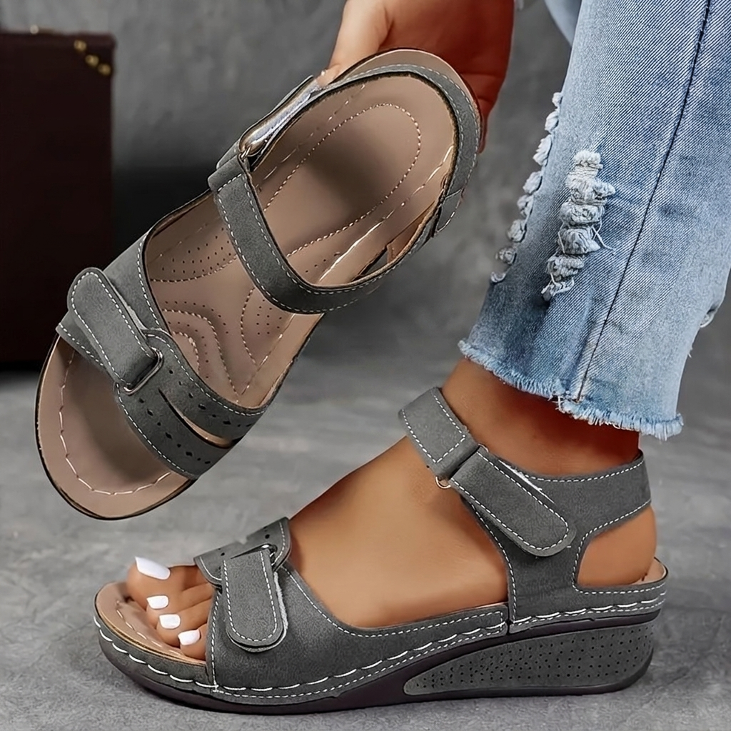 Women’s Thick Bottom Strap Sandals