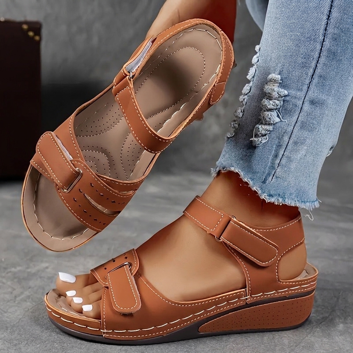 Women’s Thick Bottom Strap Sandals