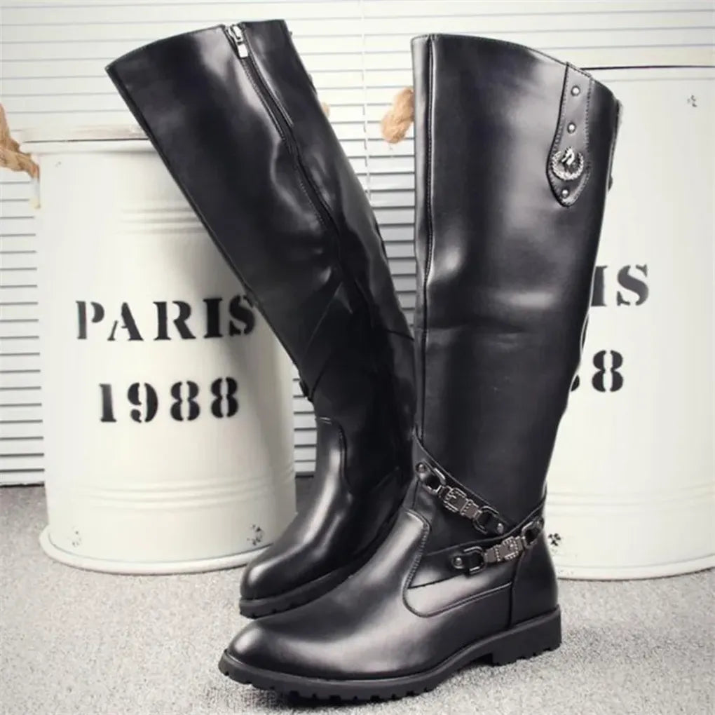 Cowhide Boots – Rugged Men’s Ankle Design