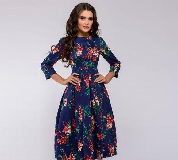 Women’s Midi Dress with Graphic Print and Pockets