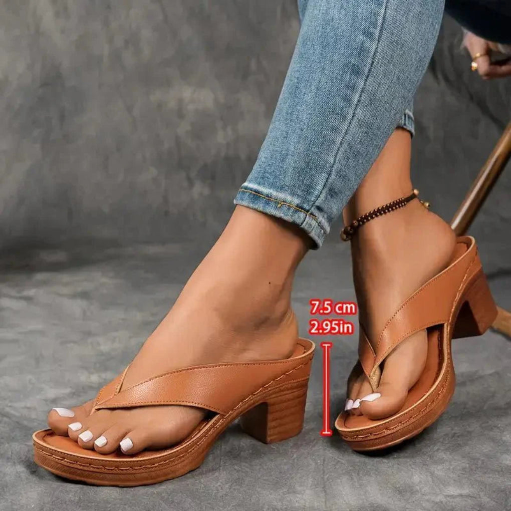 https://cdn.shopify.com/s/files/1/0620/0587/0655/files/womens-orthopedic-heel-sandals-black-4728515.webp?v=1755114089