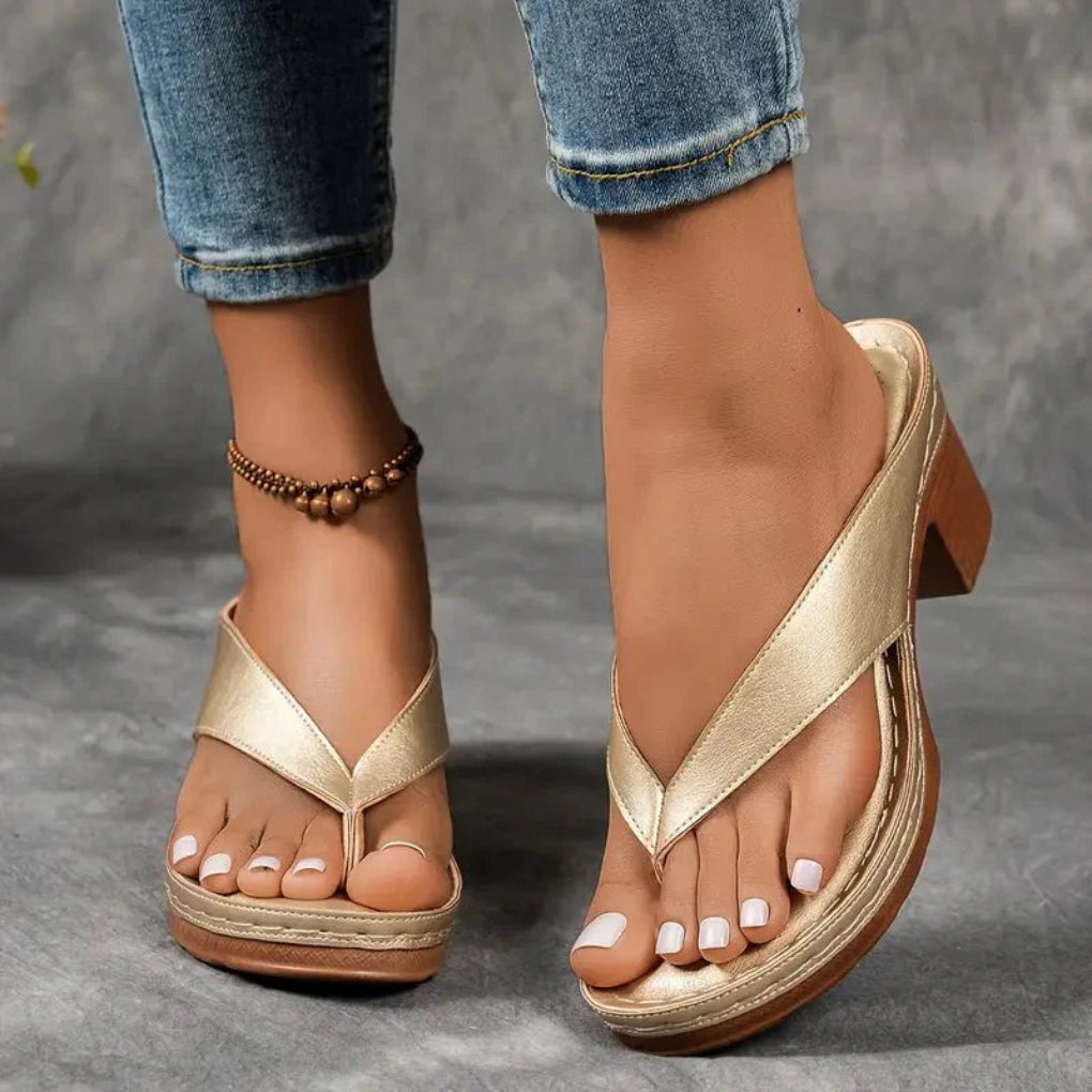 https://cdn.shopify.com/s/files/1/0620/0587/0655/files/womens-orthopedic-heel-sandals-black-6180723.webp?v=1755114088